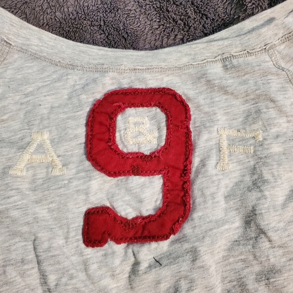 Abercrombie tee - Picture 3 of 3